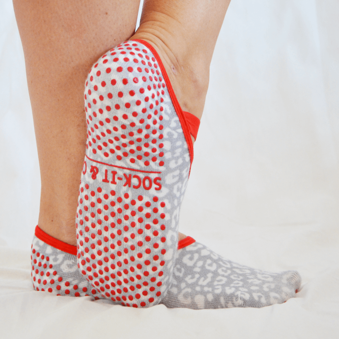 Snow Leopard Ballet Grip Socks - SOCK-IT & CO.
