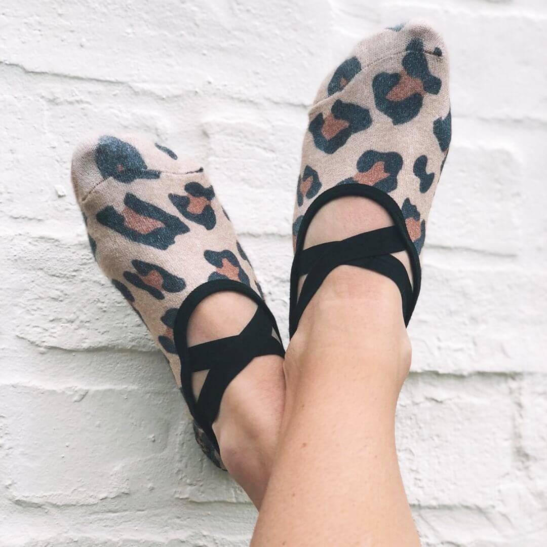 SOCK-IT AND CO. Wild at Heart Brown Leopard Print Grip Socks